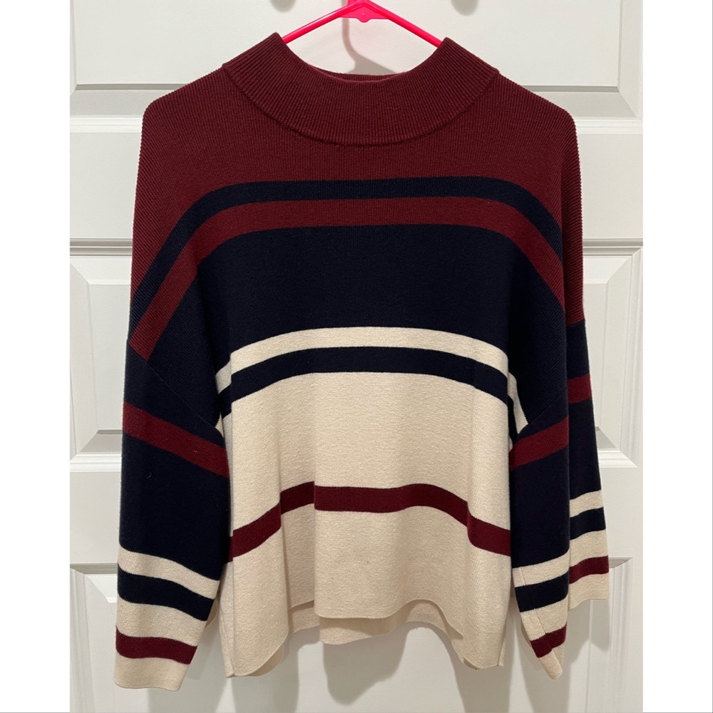 LOFT cropped sweater. Size S.